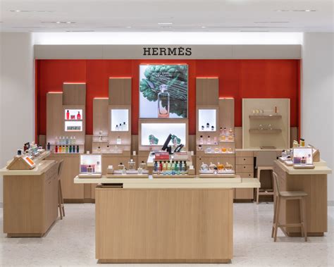 photos de hermès montréal|hermes montreal holt renfrew.